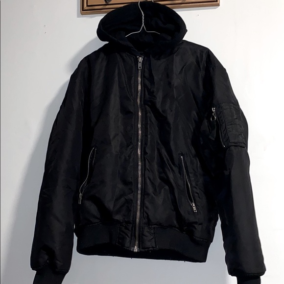 Medium bomber hoodie jacket !!! Works for winter - Picture 1 of 5